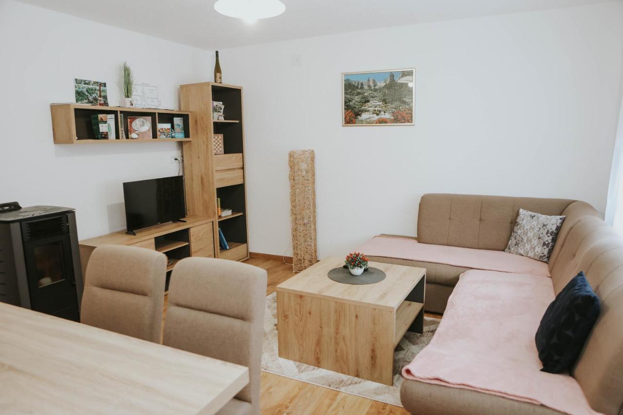 I&T Apartman Госпич Экстерьер фото